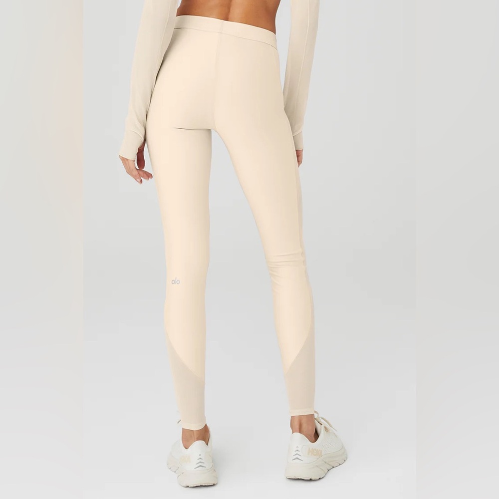 ALO Yoga Tan Leggings Sleek Tapered Fit